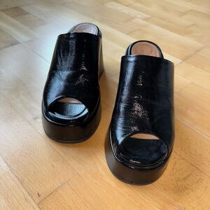 Ganni Black Leather Mules